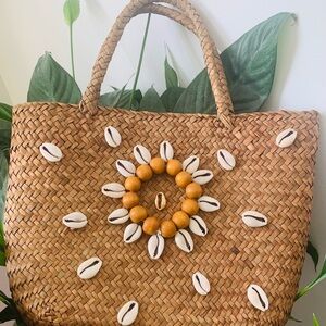 Handcrafted Tan Straw Tote Bag with Shell Accents